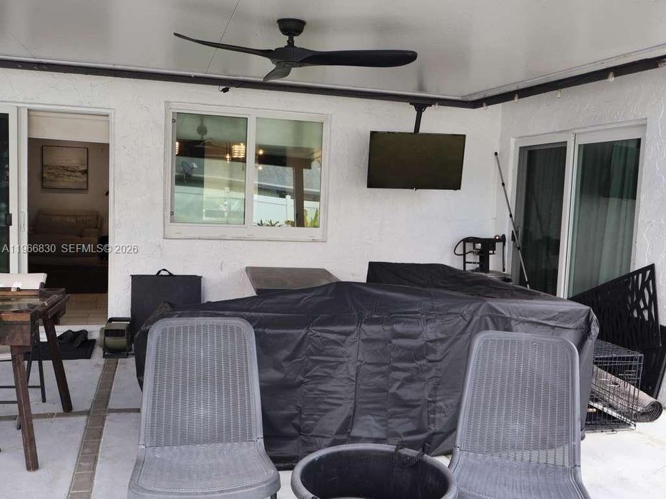 For Rent: $4,500 (3 beds, 2 baths, 1526 Square Feet)