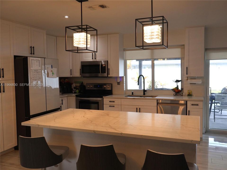 For Rent: $4,500 (3 beds, 2 baths, 1526 Square Feet)