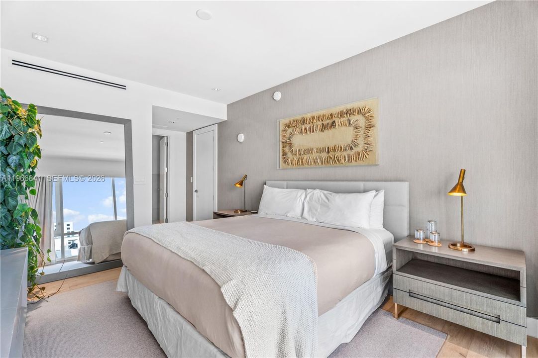 For Sale: $6,499,000 (3 beds, 3 baths, 1943 Square Feet)
