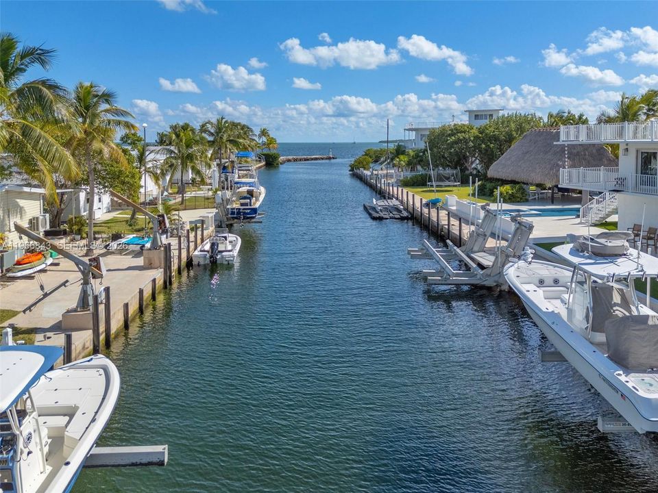 Recently Sold: $2,980,000 (3 beds, 2 baths, 1540 Square Feet)