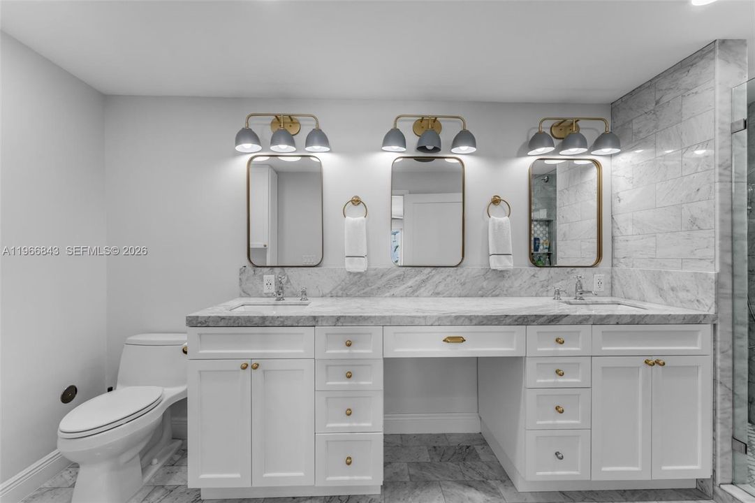 Recently Sold: $2,980,000 (3 beds, 2 baths, 1540 Square Feet)