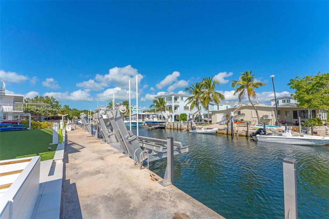 Recently Sold: $2,980,000 (3 beds, 2 baths, 1540 Square Feet)