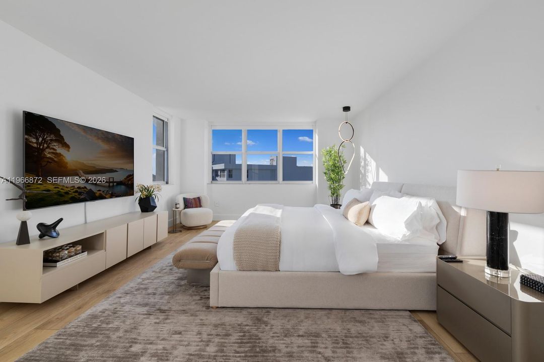 For Sale: $1,799,000 (3 beds, 2 baths, 2428 Square Feet)