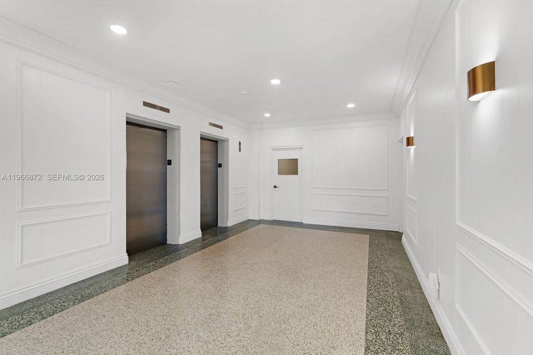 For Sale: $1,799,000 (3 beds, 2 baths, 2428 Square Feet)
