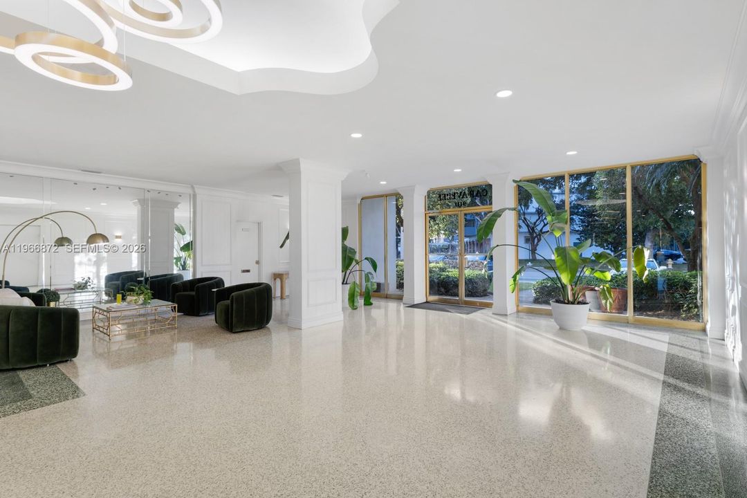 For Sale: $1,799,000 (3 beds, 2 baths, 2428 Square Feet)