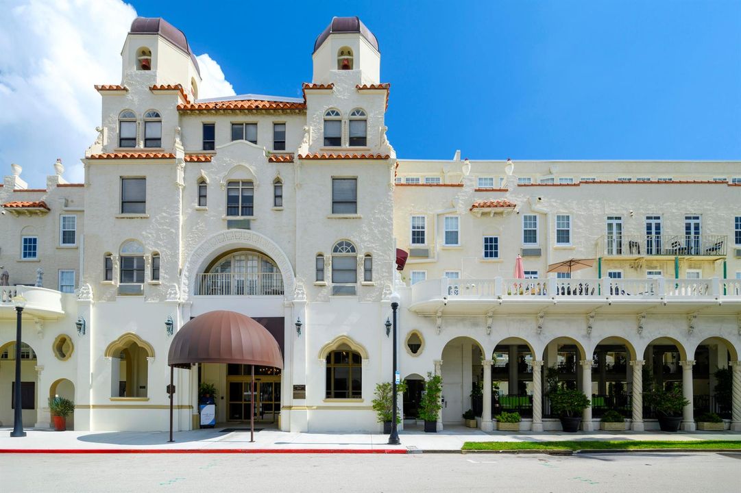 Palm Beach Hotel Condo