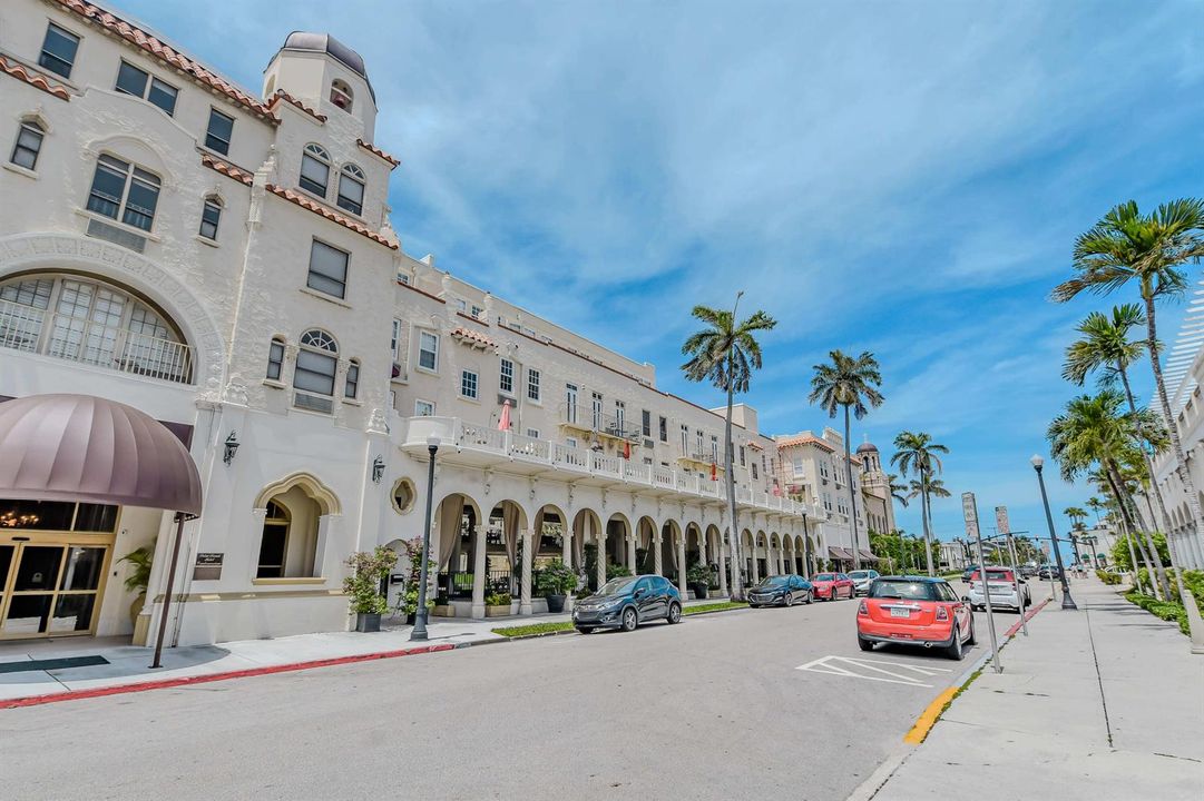 Palm Beach Hotel Condo