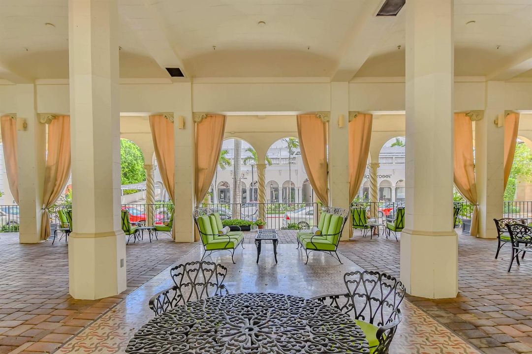 Palm Beach Hotel Condo