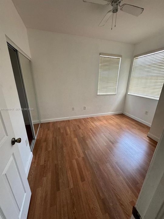 For Sale: $325,000 (3 beds, 2 baths, 1325 Square Feet)
