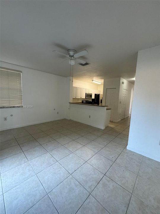 For Sale: $325,000 (3 beds, 2 baths, 1325 Square Feet)