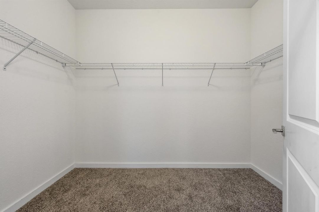 Walk in closet