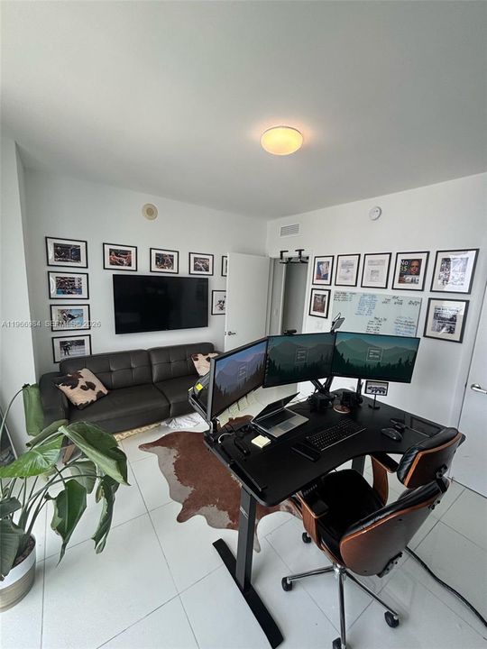 #iconbrickell#buyinmiamiflorida#luisurcuyo#brickellrealestate