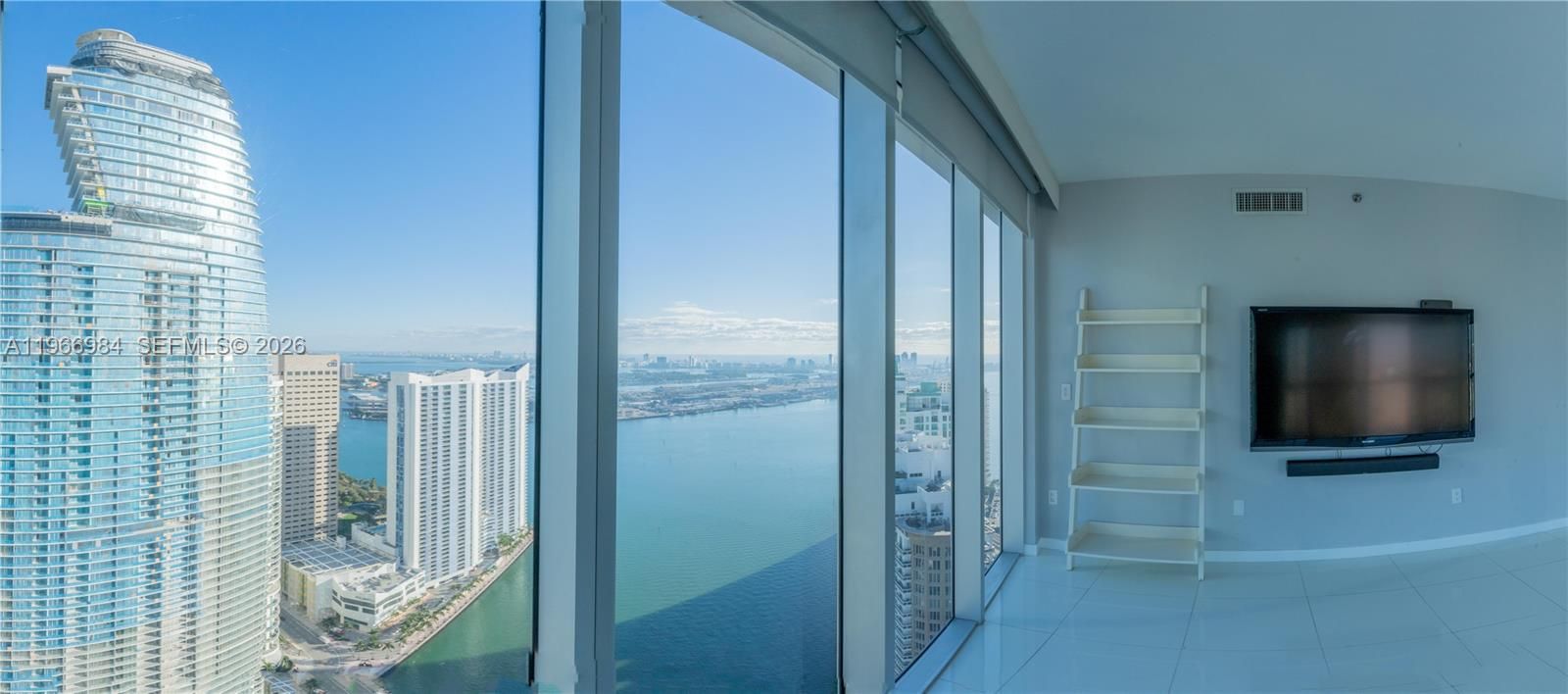 #iconbrickell#buyinmiamiflorida#luisurcuyo#brickellrealestate