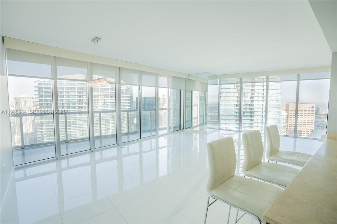 #iconbrickell#buyinmiamiflorida#luisurcuyo#brickellrealestate