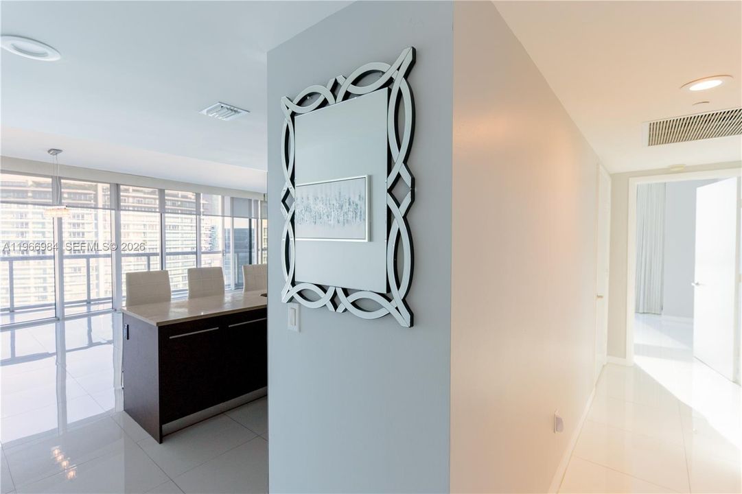 #iconbrickell#buyinmiamiflorida#luisurcuyo#brickellrealestate