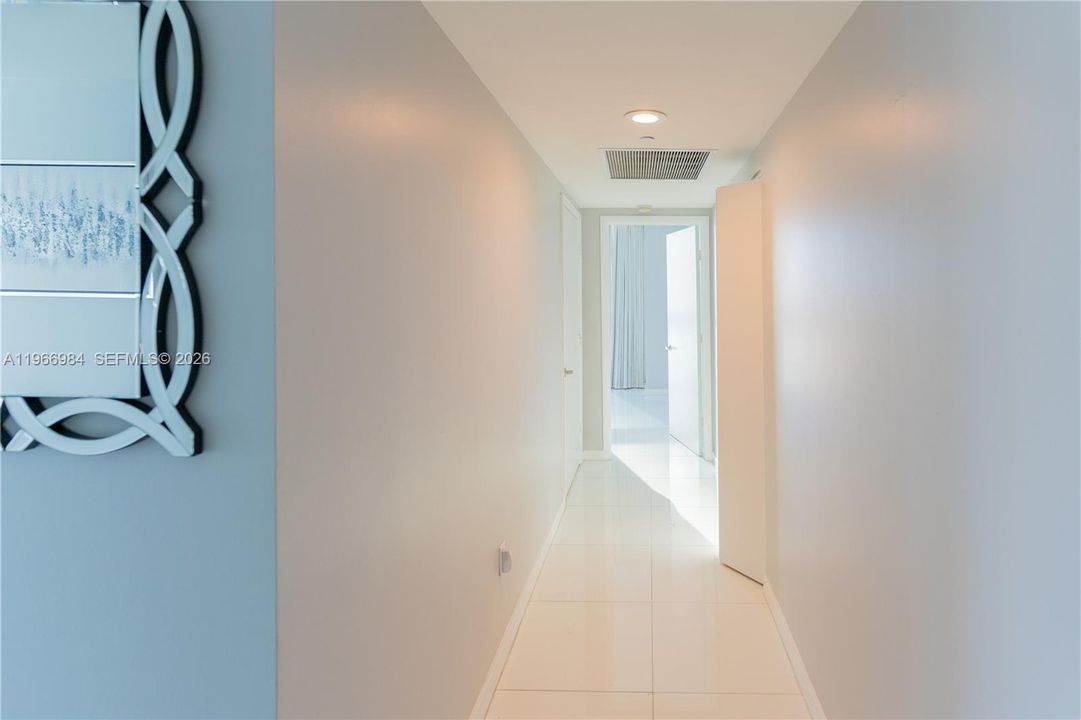 #iconbrickell#buyinmiamiflorida#luisurcuyo#brickellrealestate