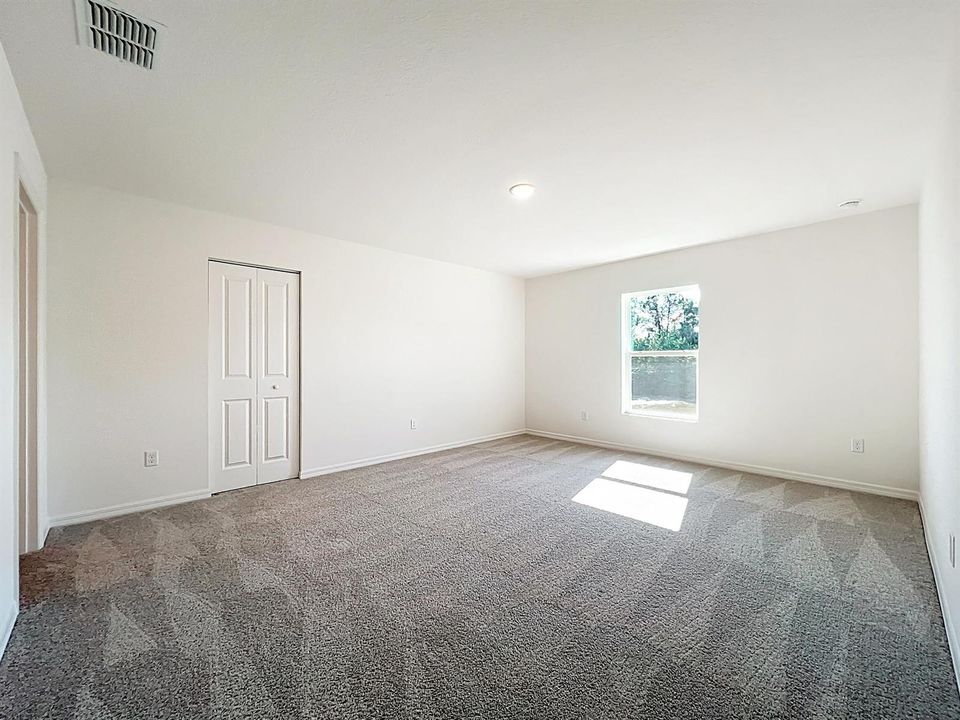1390 Schumann Drive-54