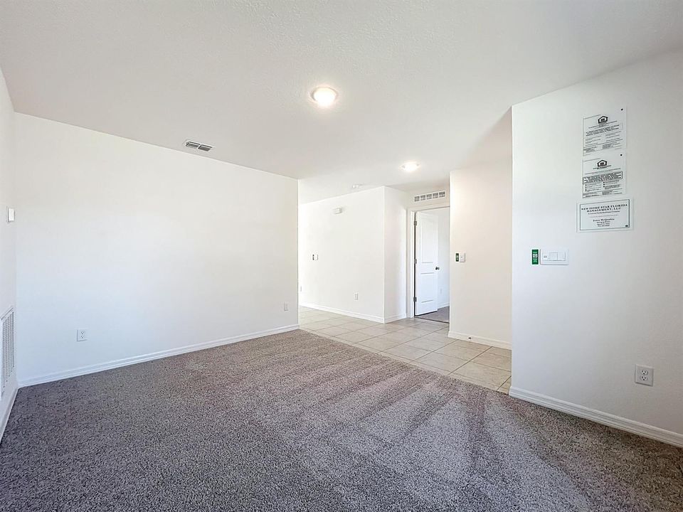 1390 Schumann Drive-21