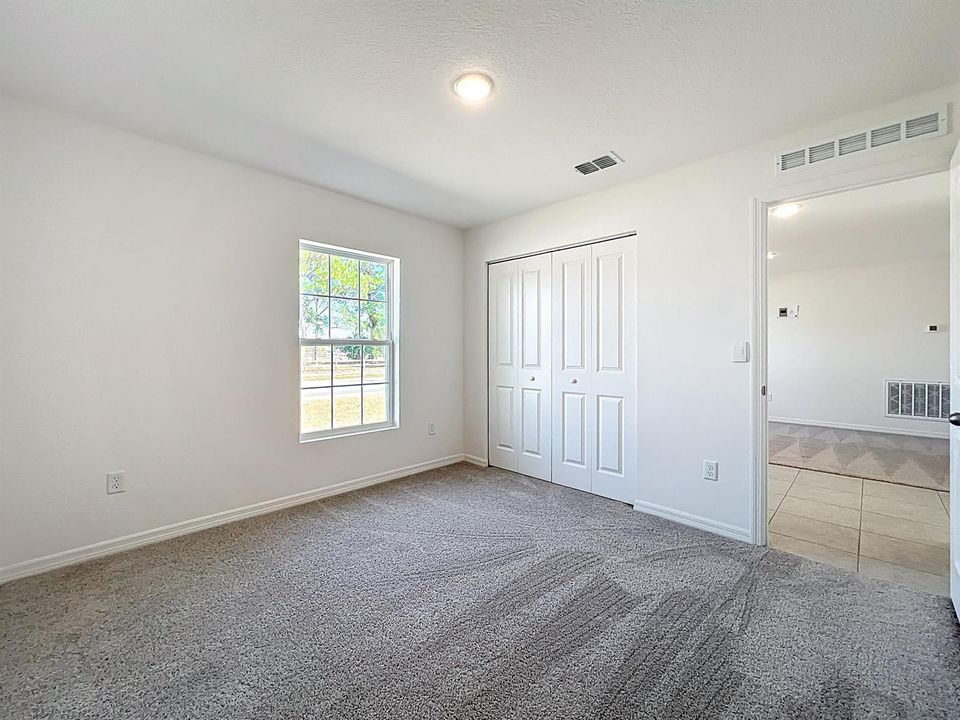 1390 Schumann Drive-44