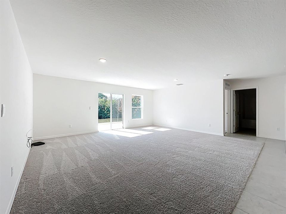 1390 Schumann Drive-36