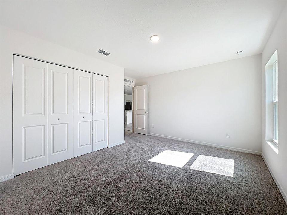 1390 Schumann Drive-50