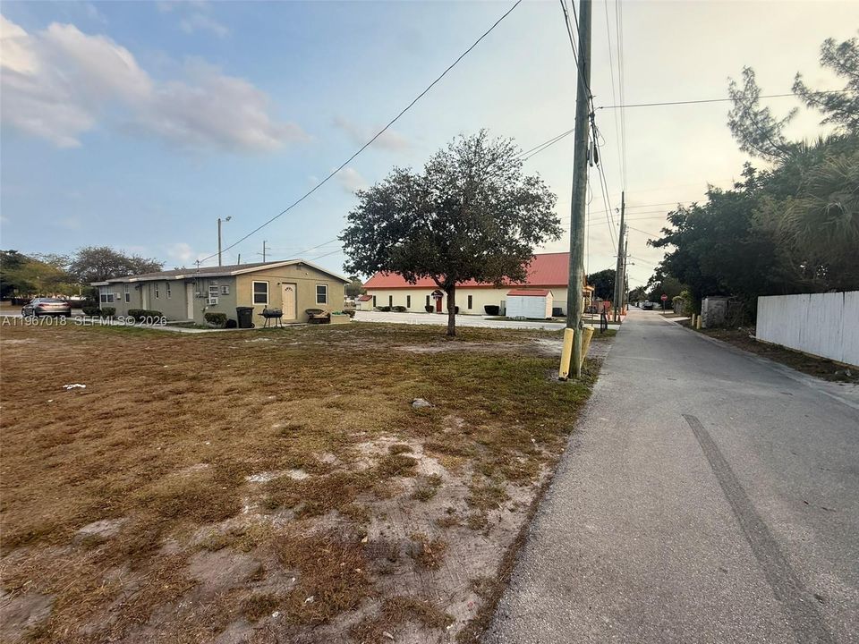 待售: $390,000 (0 贝兹, 0 浴室, 0 平方英尺)