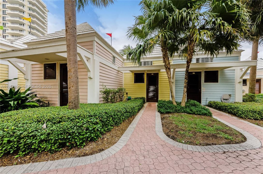 Recently Sold: $6,600,000 (4 beds, 5 baths, 3581 Square Feet)