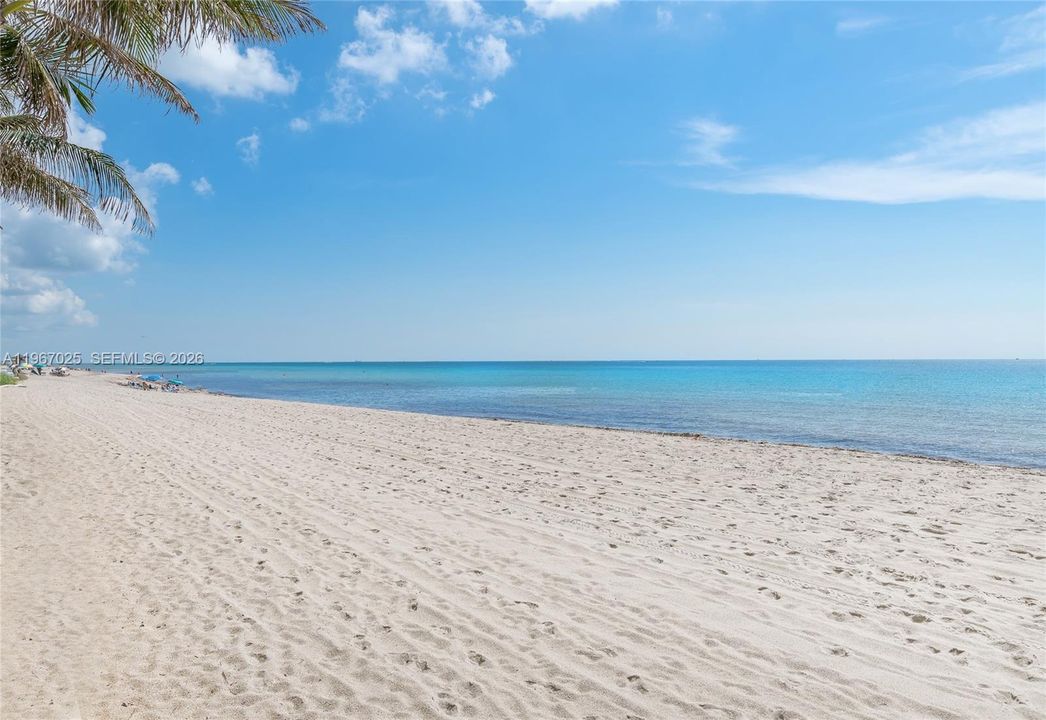 Recently Sold: $6,600,000 (4 beds, 5 baths, 3581 Square Feet)