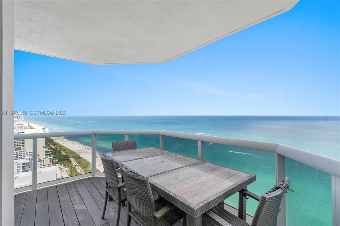 Active With Contract: $9,500 (3 beds, 3 baths, 1980 Square Feet)