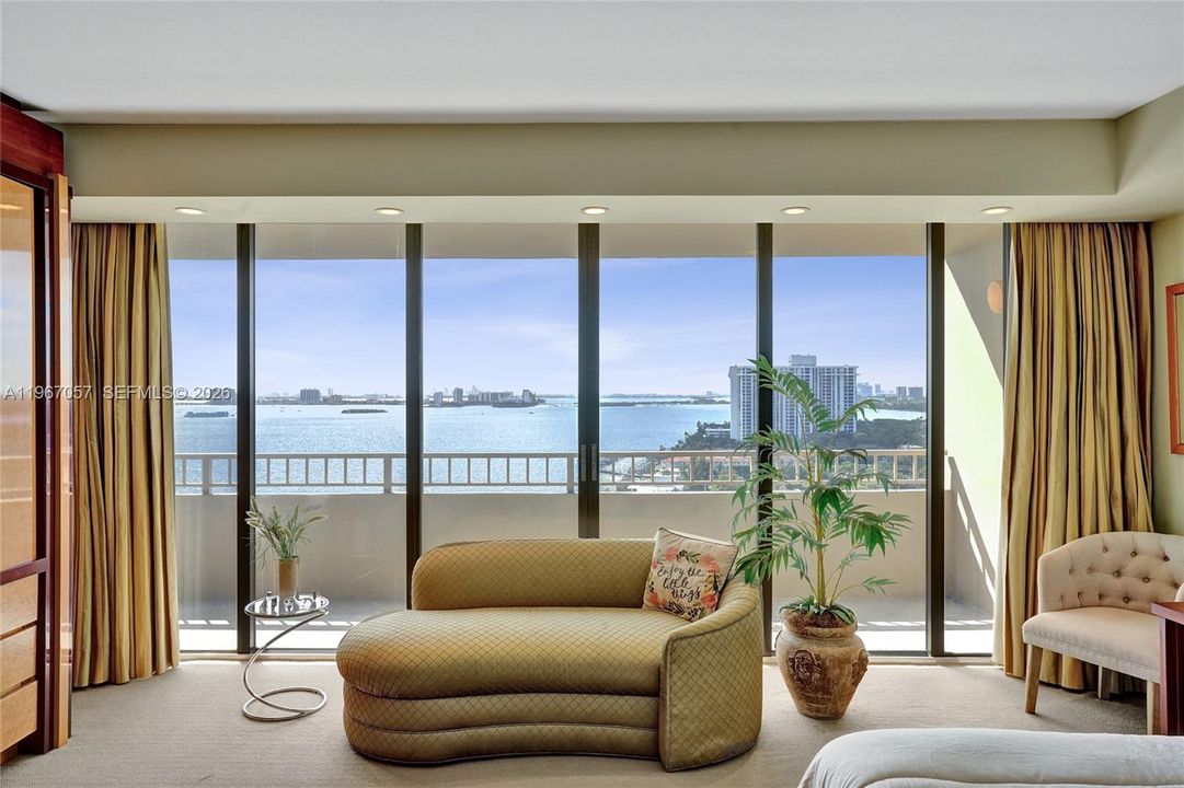 Vendido Recientemente: $799,000 (3 camas, 2 baños, 2749 Pies cuadrados)