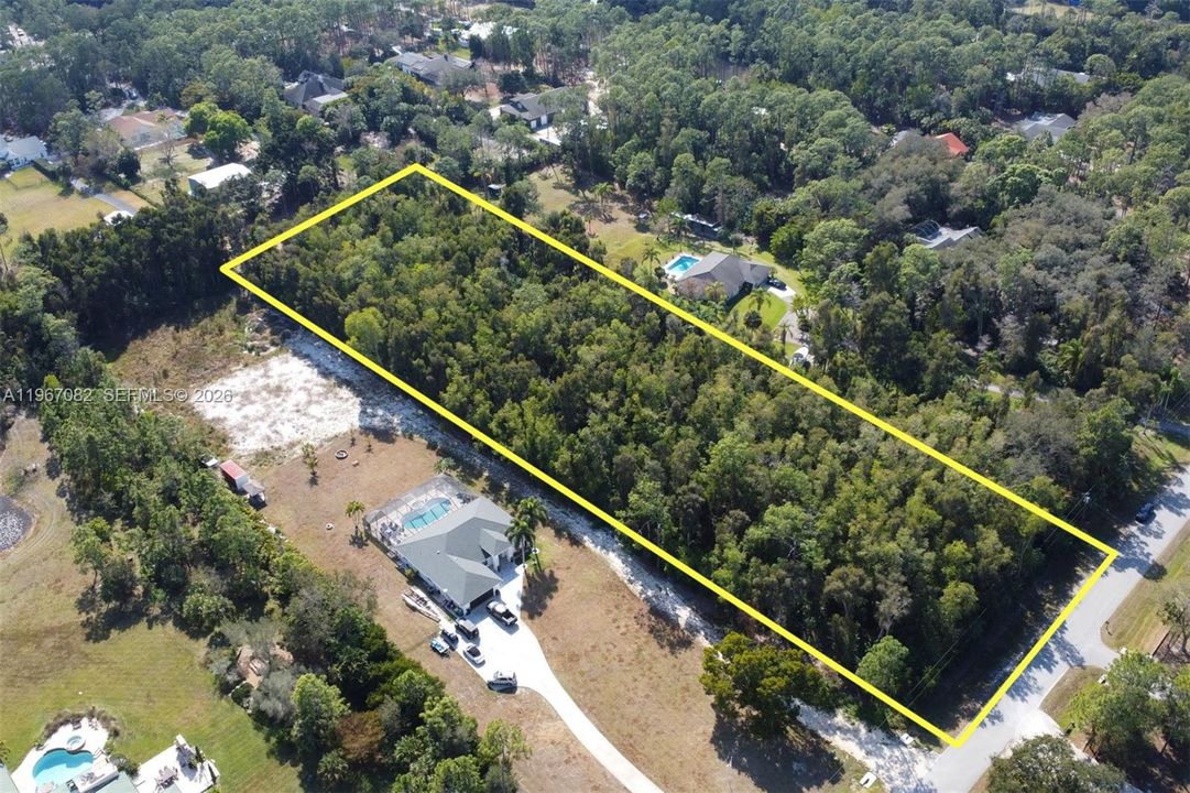 最近售出: $1,250,000 (2.73 acres)