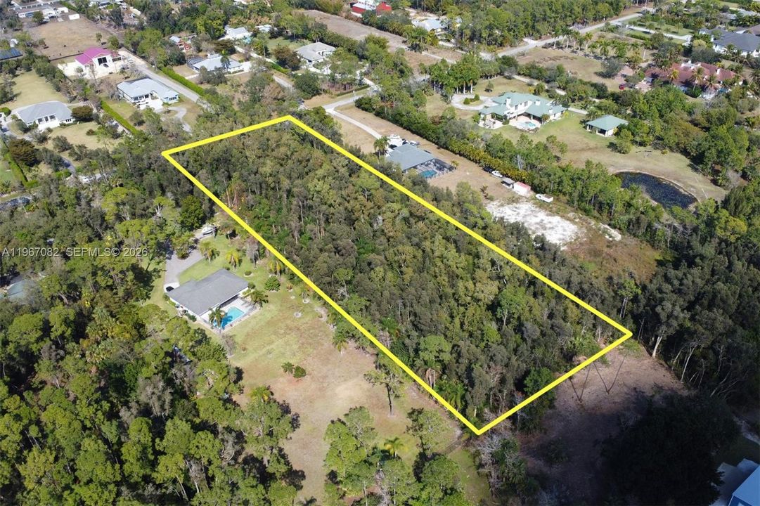 最近售出: $1,250,000 (2.73 acres)