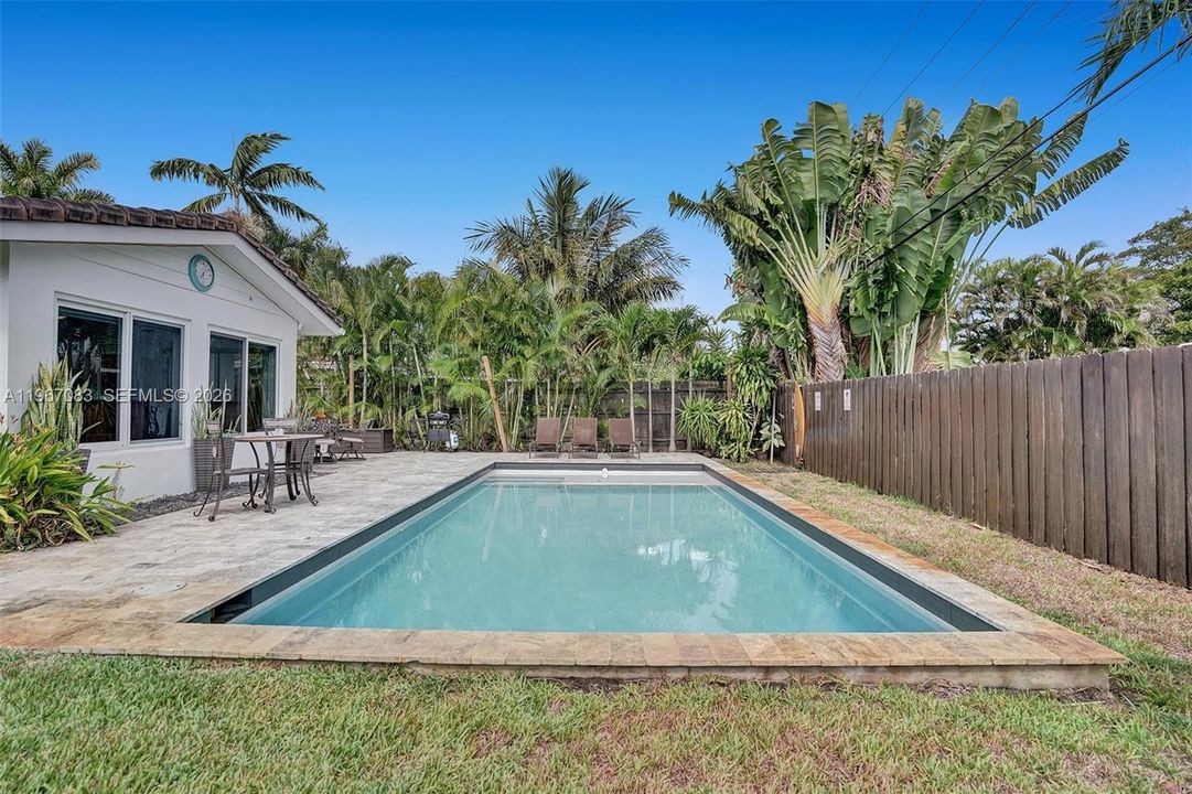 Activo con contrato: $750,000 (3 camas, 2 baños, 1413 Pies cuadrados)