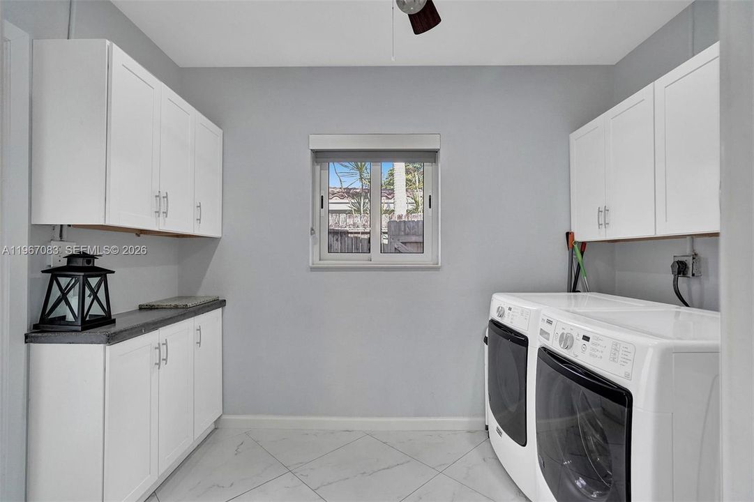 Activo con contrato: $750,000 (3 camas, 2 baños, 1413 Pies cuadrados)