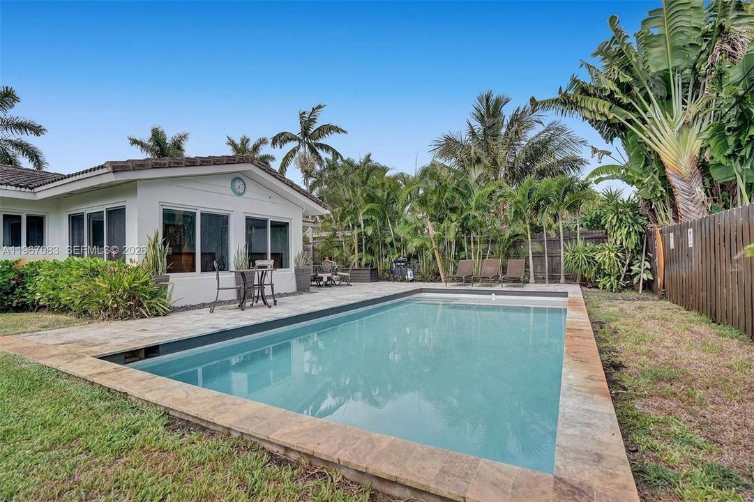 Activo con contrato: $750,000 (3 camas, 2 baños, 1413 Pies cuadrados)