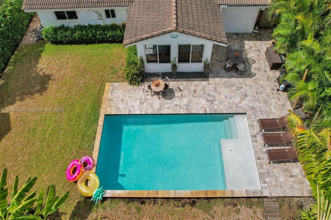 Activo con contrato: $750,000 (3 camas, 2 baños, 1413 Pies cuadrados)