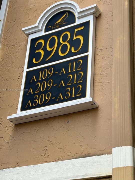 На продажу: $159,000 (1 спален, 1 ванн, 633 Квадратных фут)