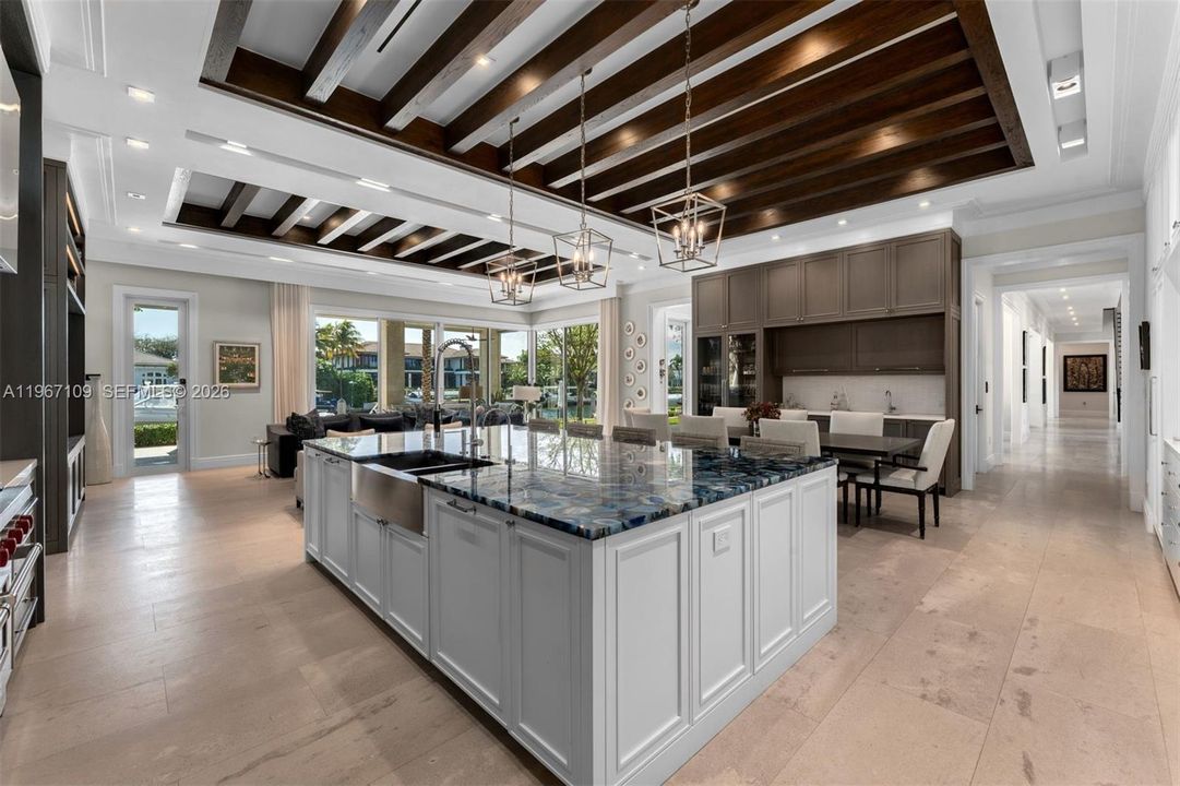 En Venta: $35,000,000 (6 camas, 7 baños, 7237 Pies cuadrados)