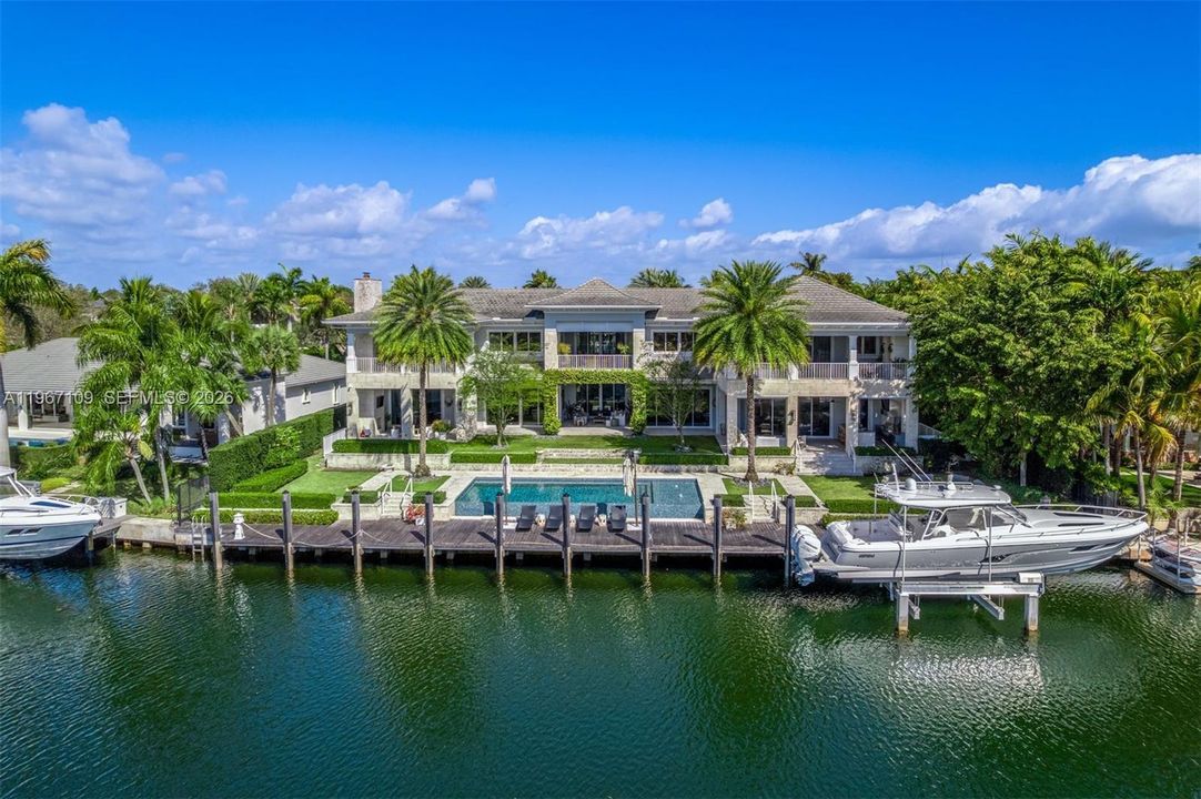 En Venta: $35,000,000 (6 camas, 7 baños, 7237 Pies cuadrados)