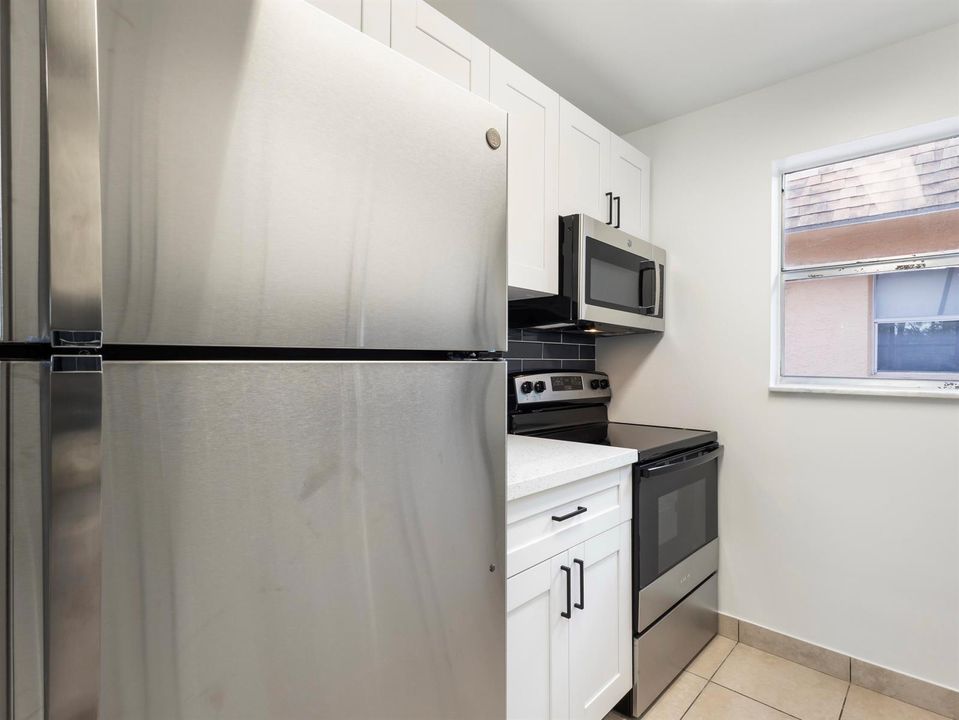 Kitchen 2-2