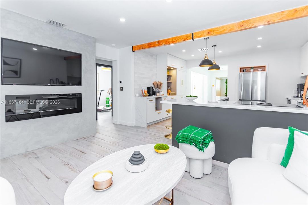 For Sale: $1,585,000 (3 beds, 2 baths, 1791 Square Feet)