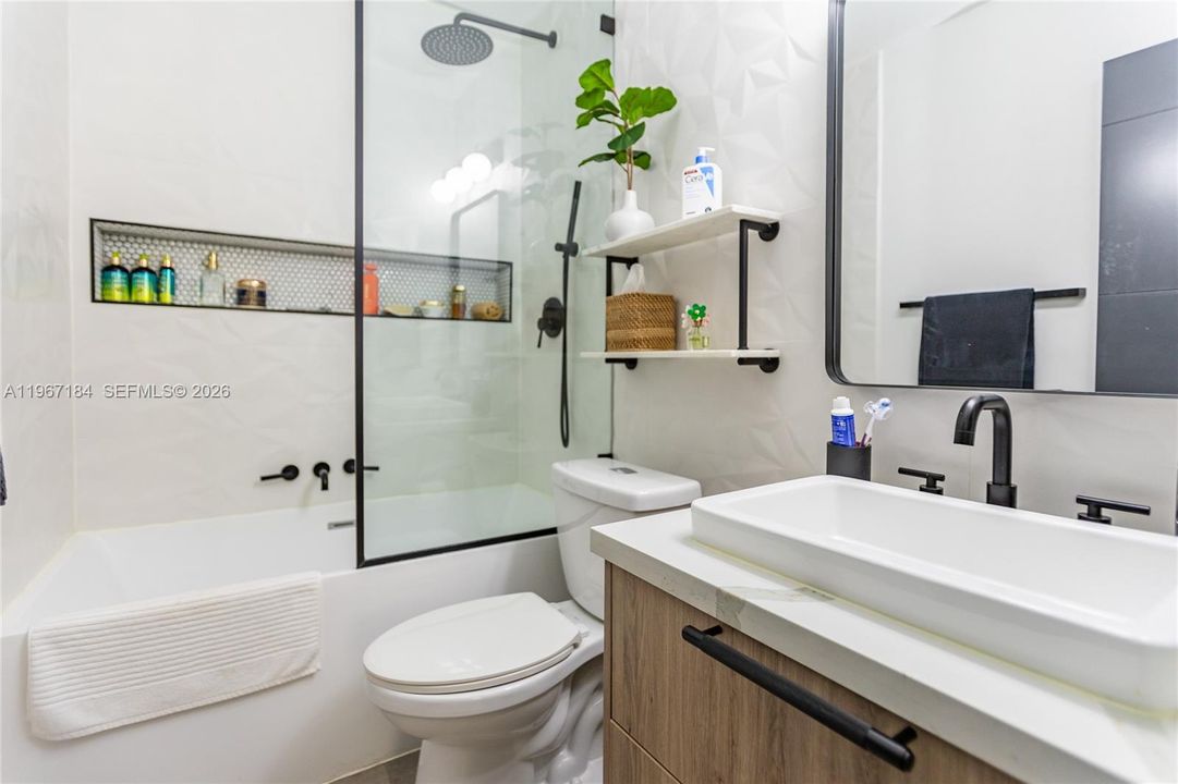 For Sale: $1,585,000 (3 beds, 2 baths, 1791 Square Feet)