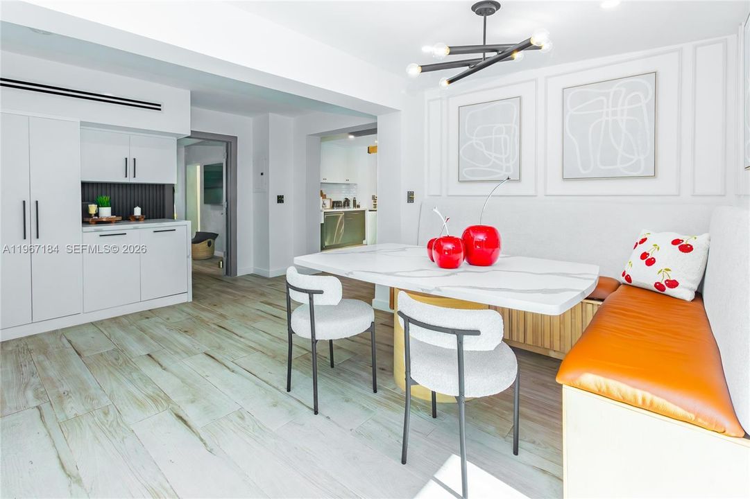 For Sale: $1,585,000 (3 beds, 2 baths, 1791 Square Feet)
