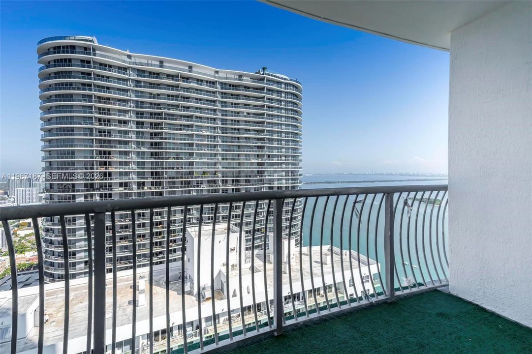 For Sale: $295,000 (0 beds, 1 baths, 508 Square Feet)