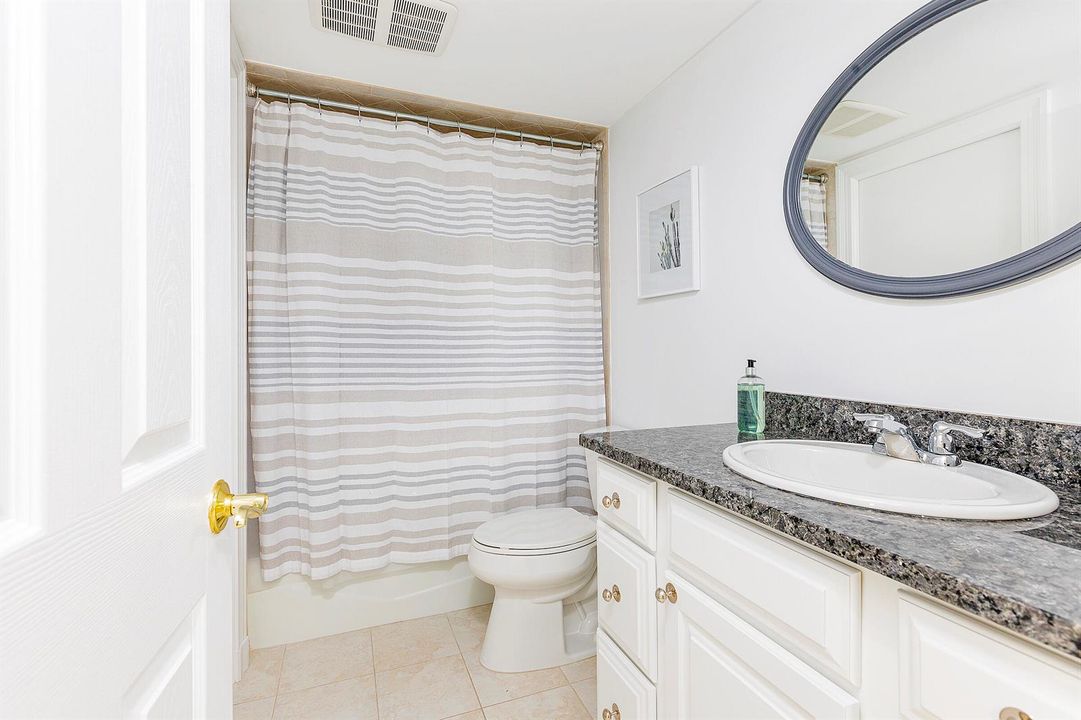 31_Bathroom3