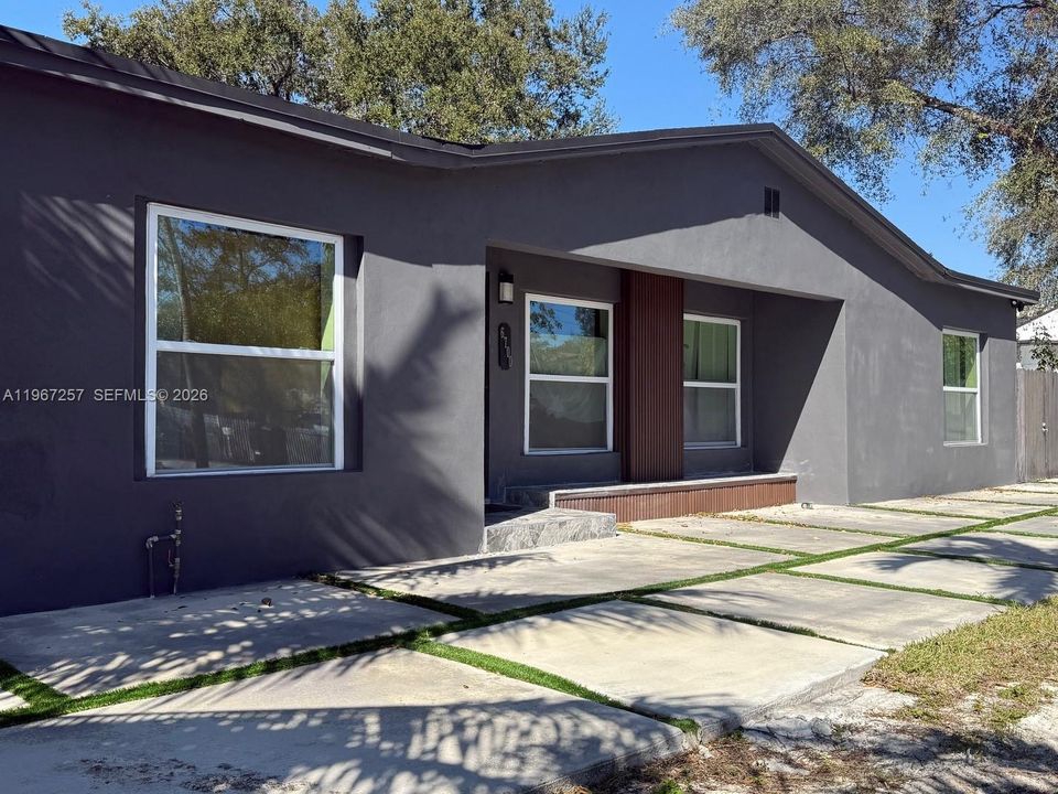 For Sale: $664,000 (3 beds, 2 baths, 1248 Square Feet)