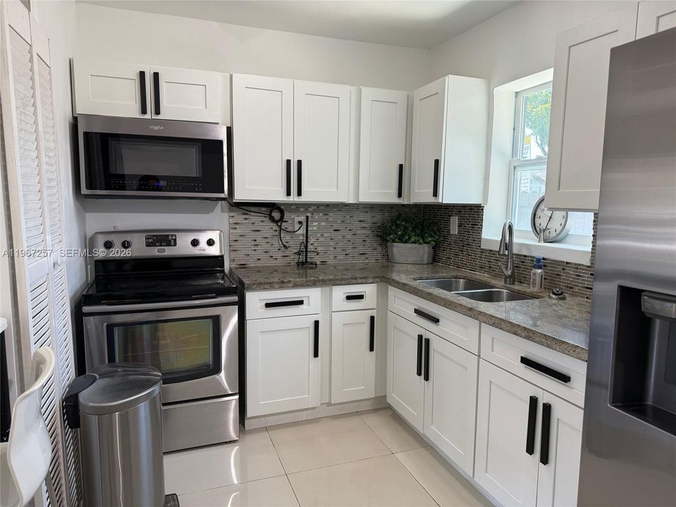 For Sale: $664,000 (3 beds, 2 baths, 1248 Square Feet)
