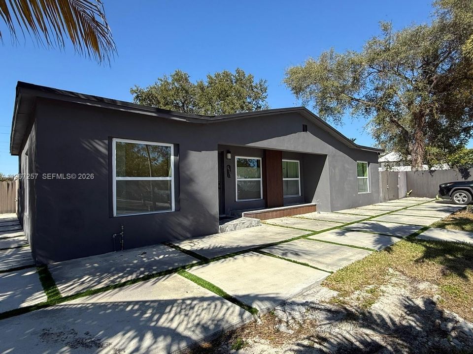 For Sale: $664,000 (3 beds, 2 baths, 1248 Square Feet)