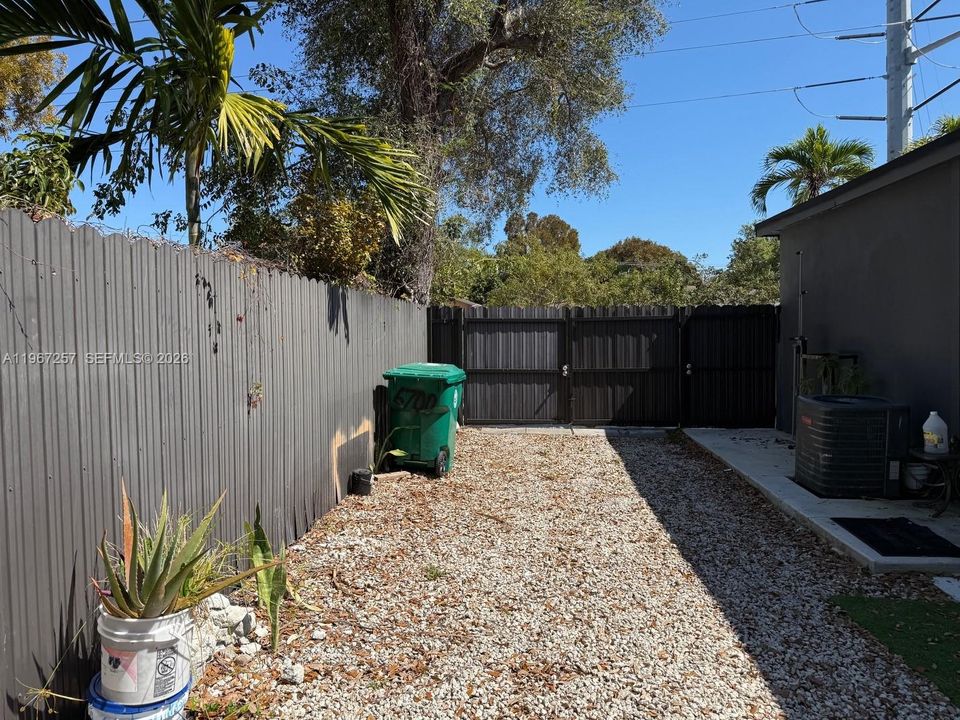 For Sale: $664,000 (3 beds, 2 baths, 1248 Square Feet)
