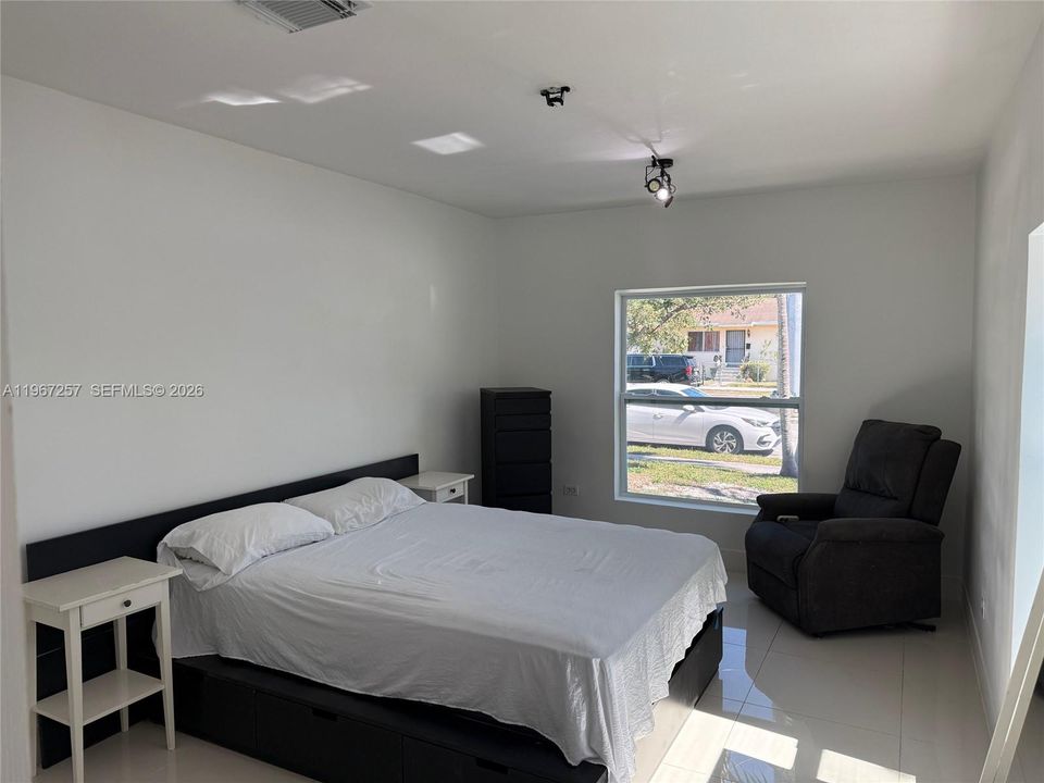 For Sale: $664,000 (3 beds, 2 baths, 1248 Square Feet)